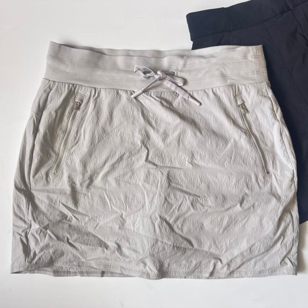 Athleta Gray Gym Athleisure Skort